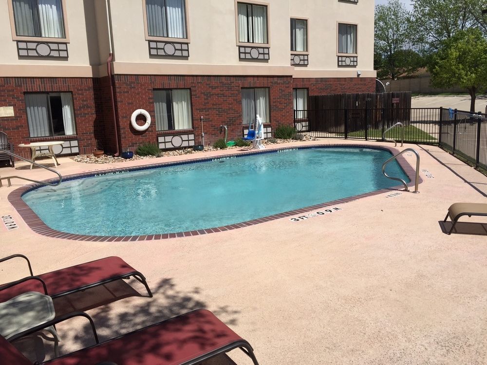 Quality Inn & Suites Lampasas Extérieur photo