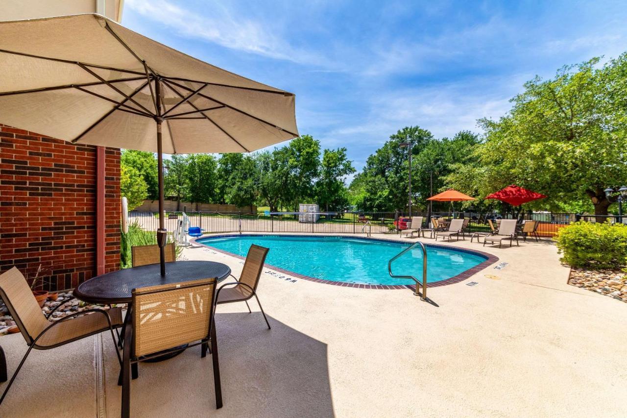 Quality Inn & Suites Lampasas Extérieur photo
